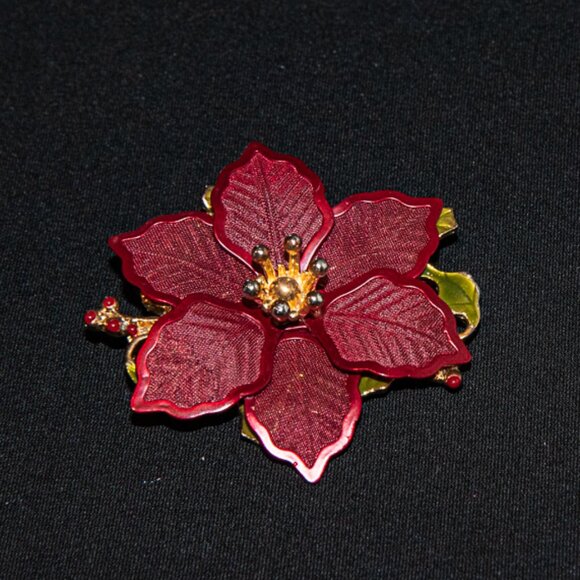 Kenneth Cole Christmas Poinsettia Brooch - Picture 1 of 3